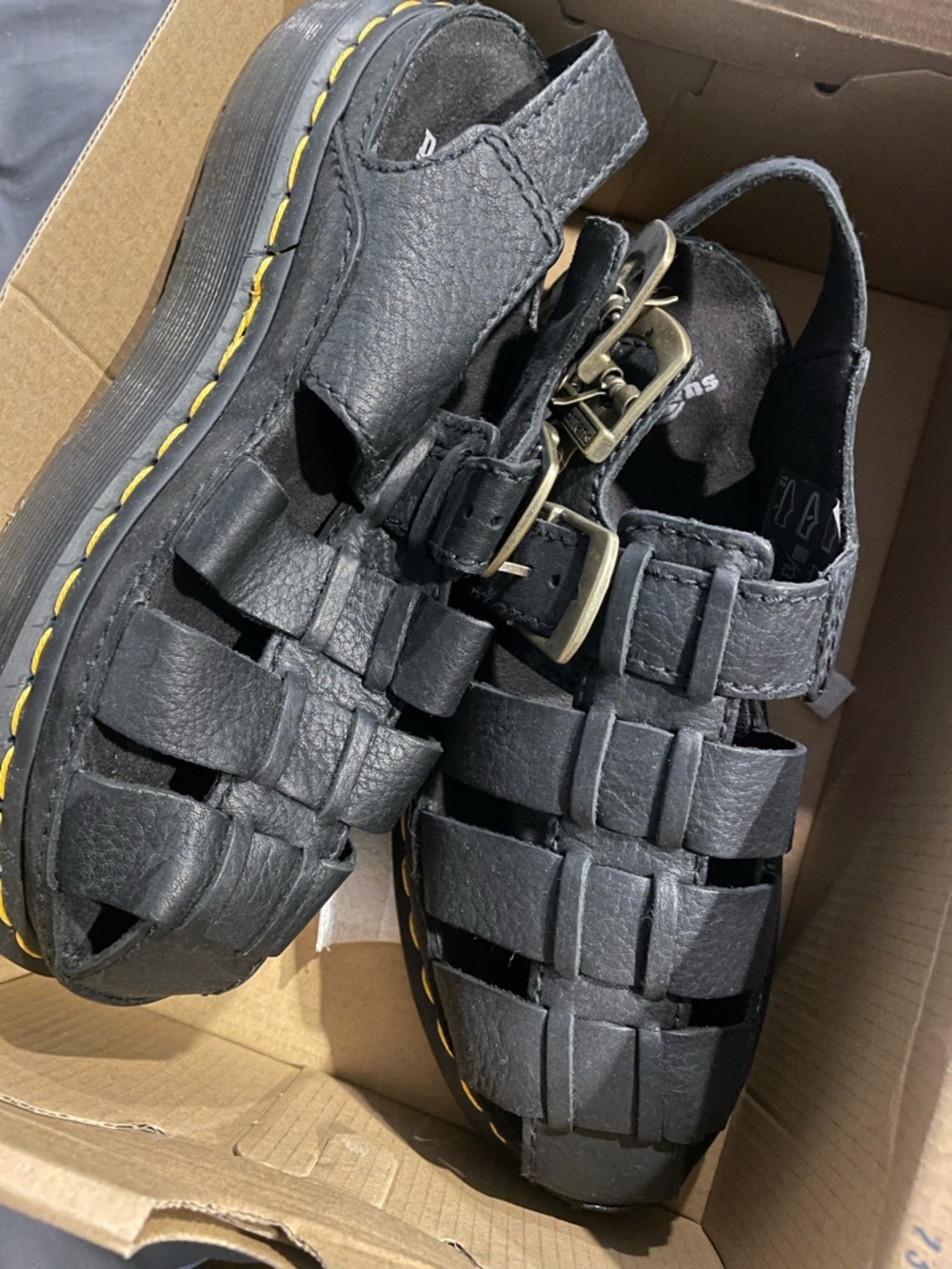 Dr. Martens Black Leather Fisherman Sandals w7 NEW